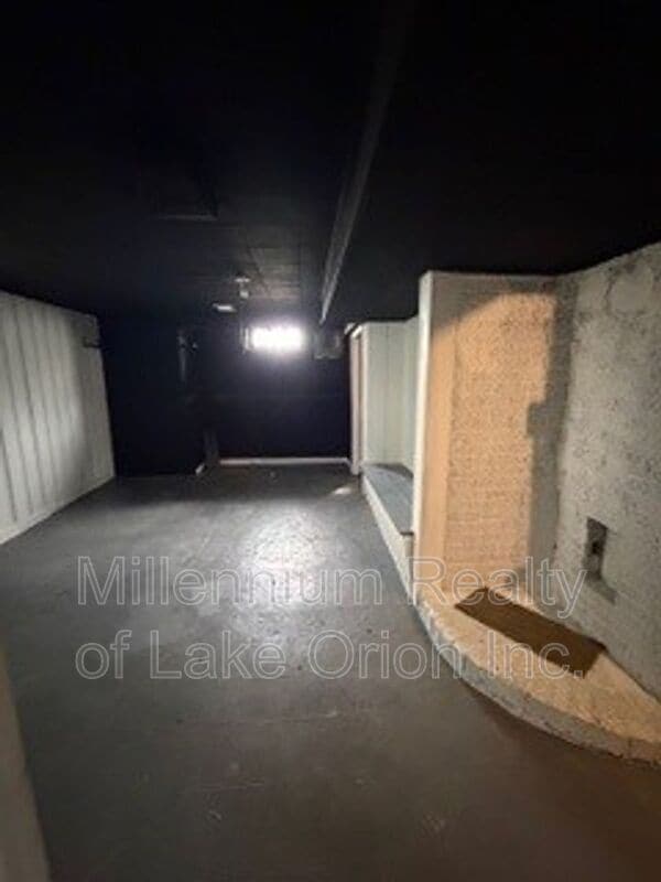 Building Photo - 17798 Eddon St