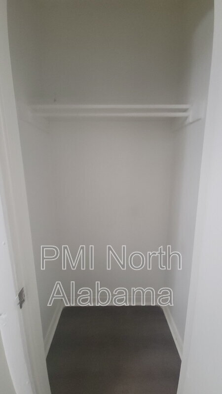 Building Photo - 906 Candlewood Dr NW