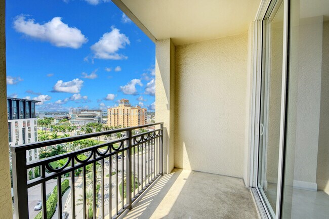 Building Photo - 550 Okeechobee Blvd