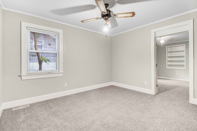 Building Photo - Beautifully Remodeled-3Bd, 1 and 1/2 Ba wi...