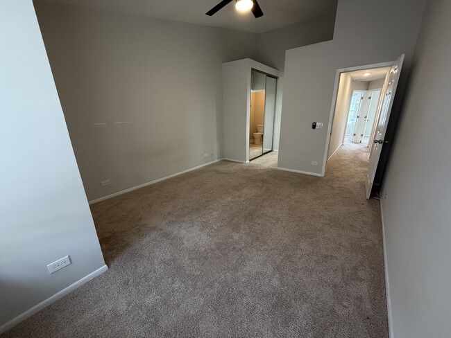 Building Photo - 612 Newbury Ln