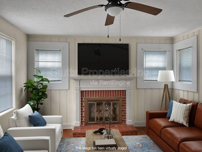 Building Photo - 414 Plum St