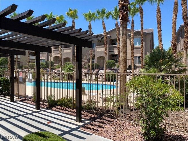 Building Photo - 8805 Jeffreys St