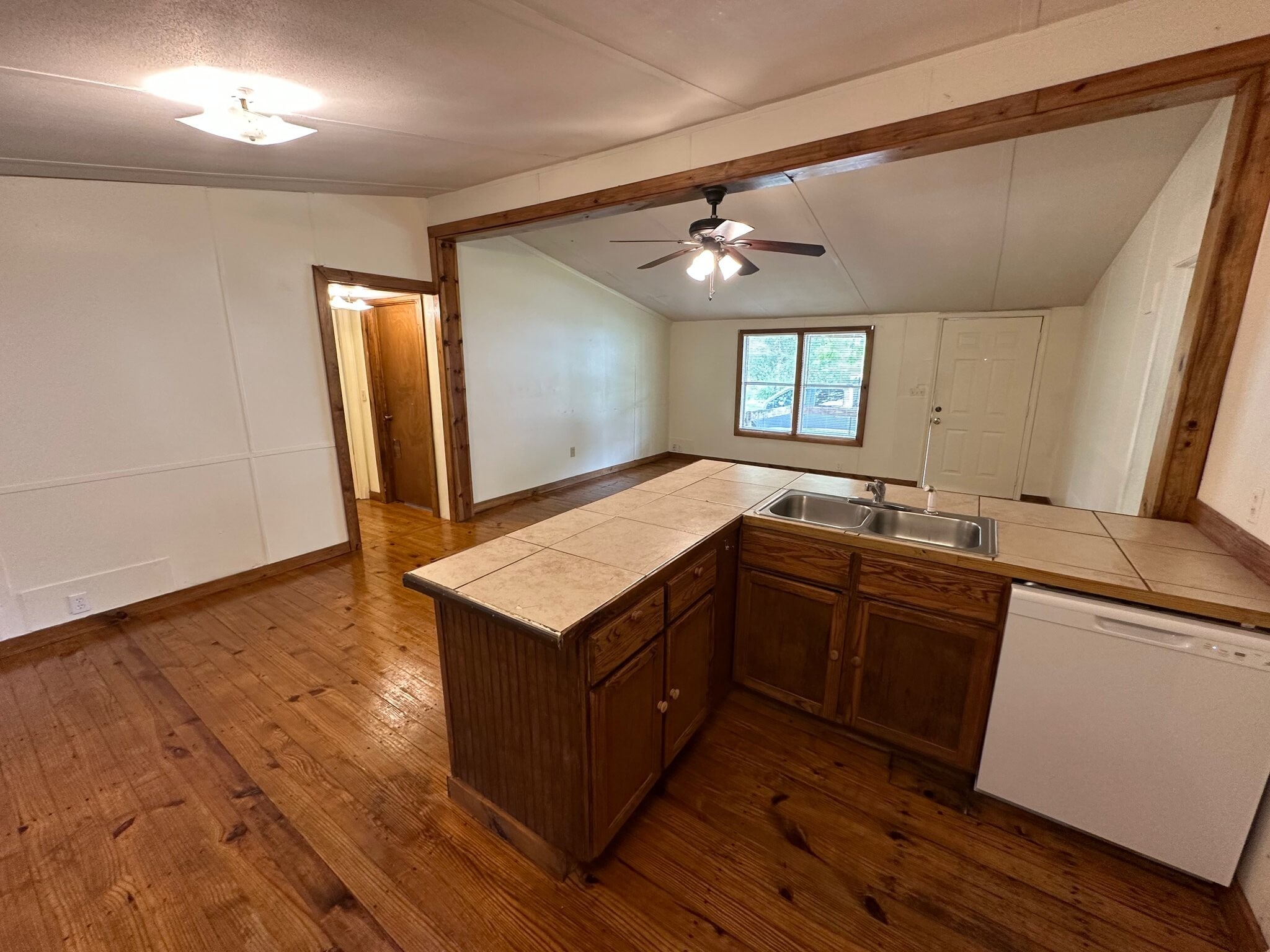 Building Photo - 9910 Farris Loop