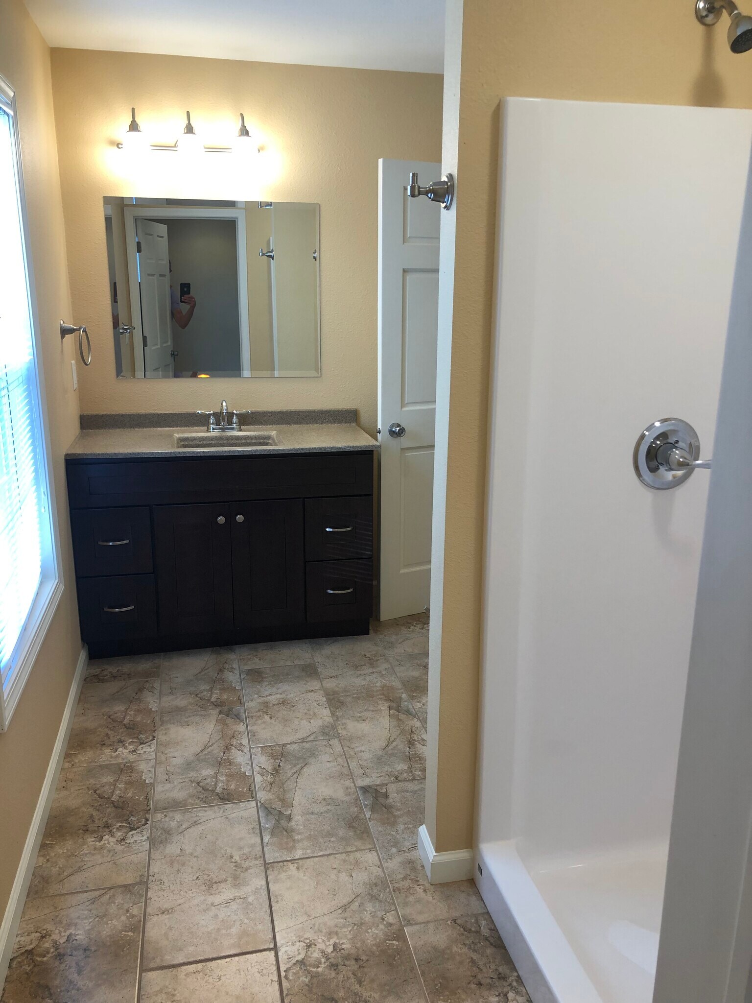 Building Photo - 217 N Henderson Ave