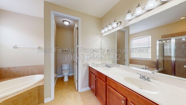 Building Photo - 112 Woodfield Ln