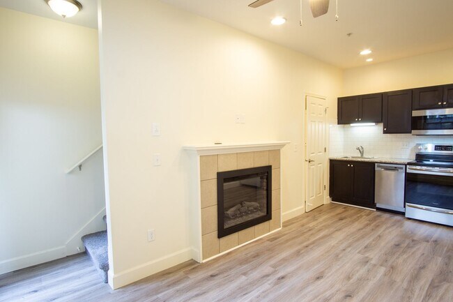 Building Photo - Contemporary 1-Bed Townhouse w/ Electric Fireplace!