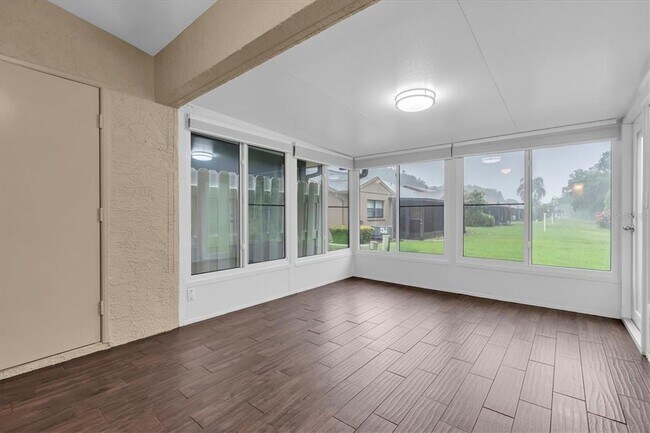 Building Photo - 3203 Charter Club Dr