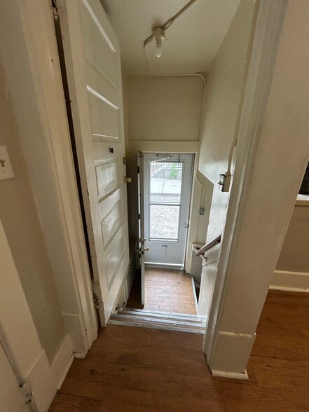 Building Photo - 2445 2nd St