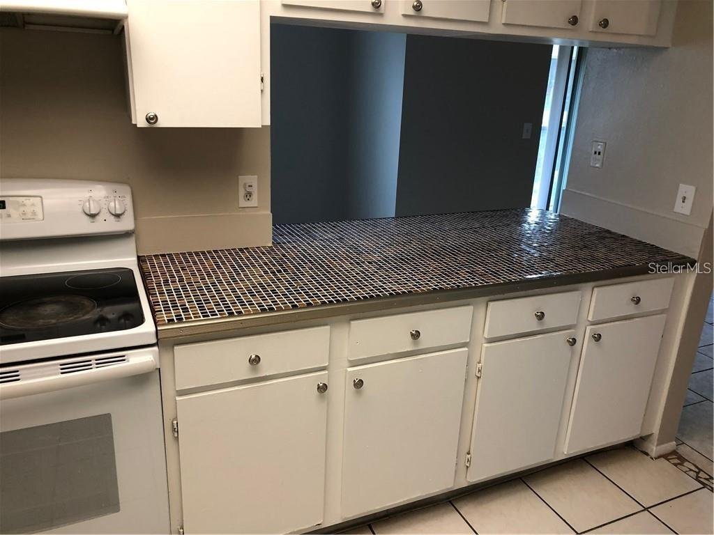 Building Photo - 2408 Swailes Dr