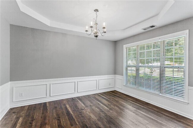 Building Photo - 6250 Whirlaway Dr