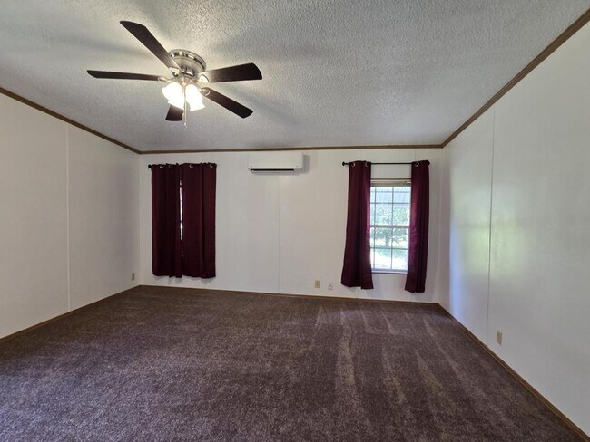 Building Photo - 12454 Cumberland Rd