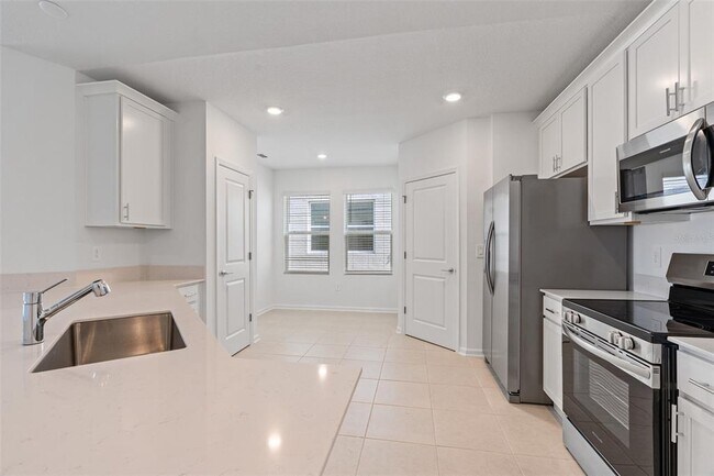 Building Photo - 3028 Namaste Dr