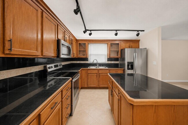 Building Photo - 4528 SW 54th St