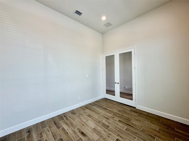 Building Photo - 1418 Watermont Dr