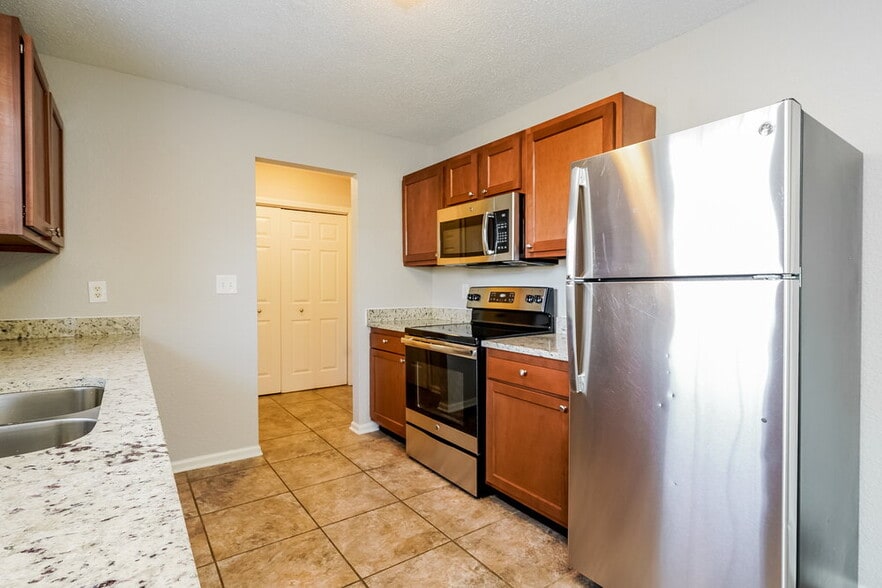 Building Photo - 7110 Tassel Meadow Dr