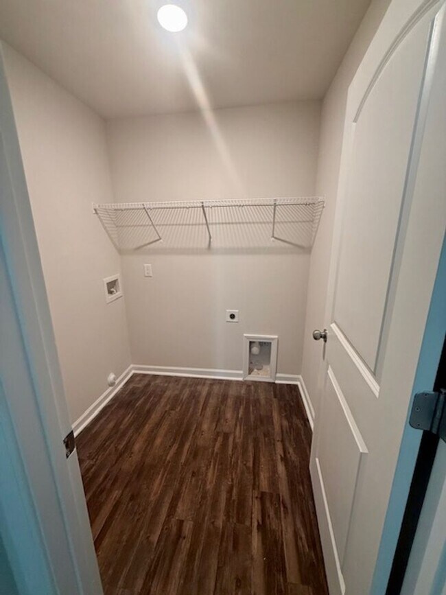 Building Photo - Two bedroom, 2.5 bath townhome in Ridge Creek, Whitsett