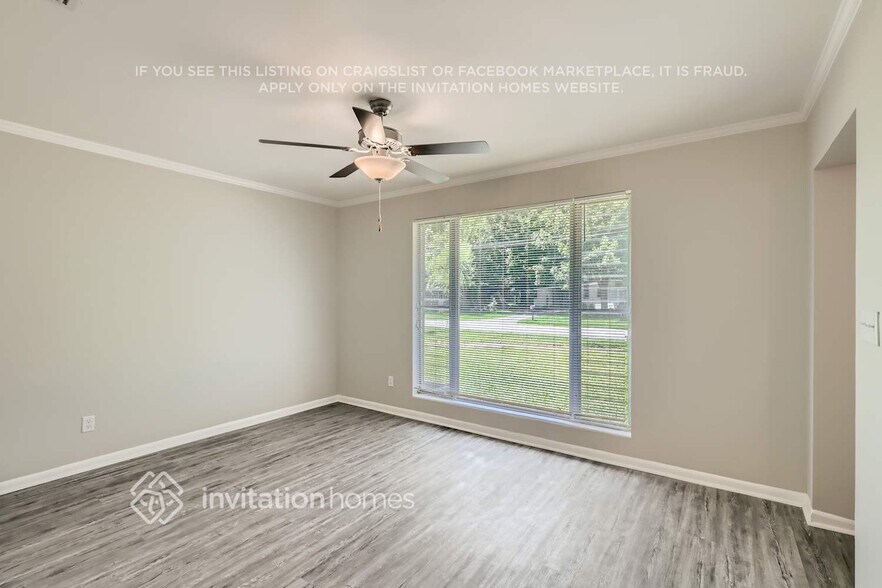 Building Photo - 1037 Mantes Ave