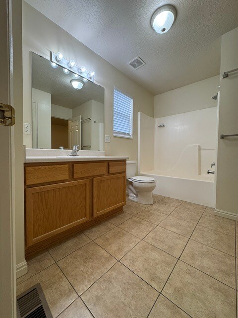Building Photo - 961 N 100 W