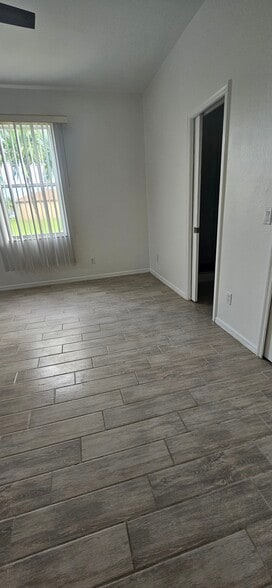 Building Photo - 2851 SW 49th Ter