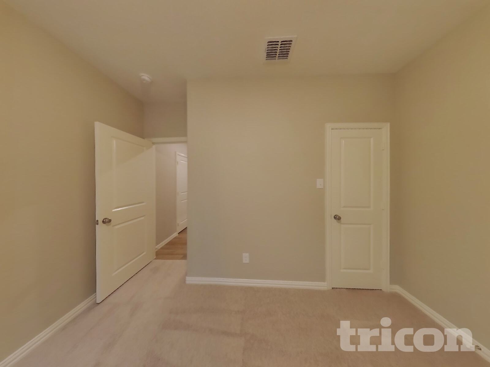 Building Photo - 260 Jenkinson Dr