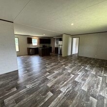 Building Photo - 509 W Terry Dr