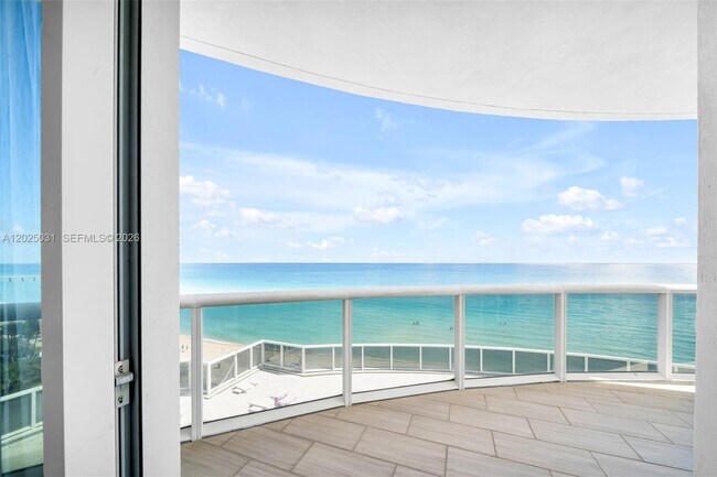 Building Photo - 16001 Collins Ave