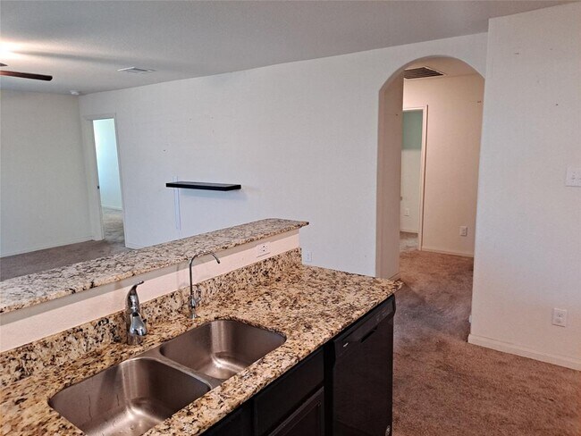 Building Photo - 685 Yearwood Ln