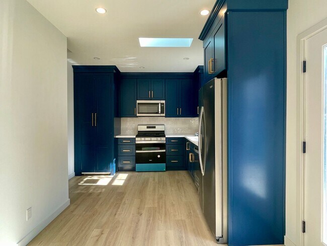 Building Photo - 4232 Verdugo Rd