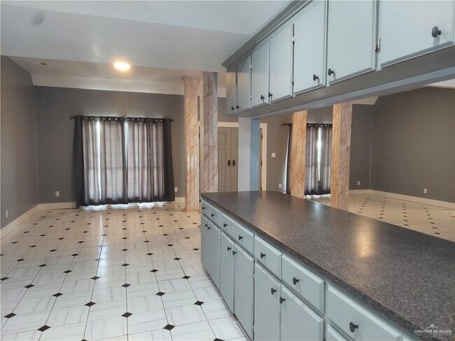 Building Photo - 115 Breyfogle Rd