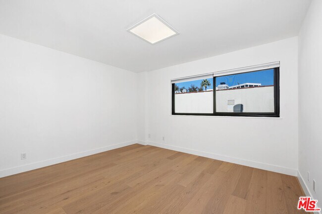 Building Photo - 234 S Tower Dr