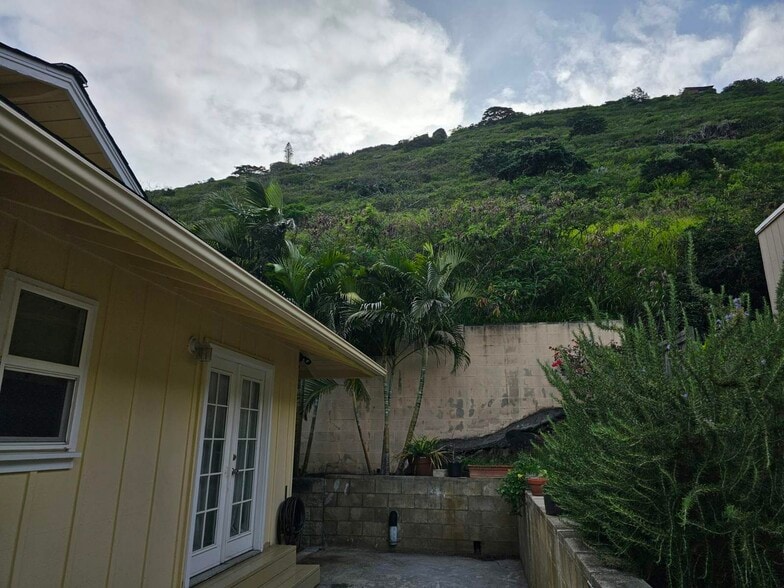 Building Photo - 5344 Malu Pl