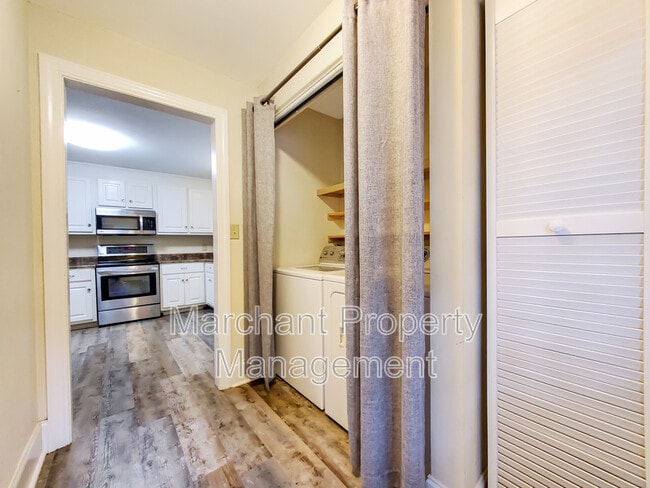 Building Photo - 333 Ridgecrest Dr