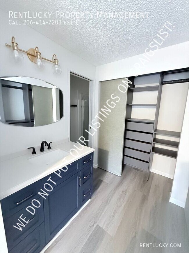 Building Photo - 3221 SW 319th Pl