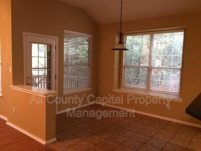 Building Photo - 401 Warm Moon Cove