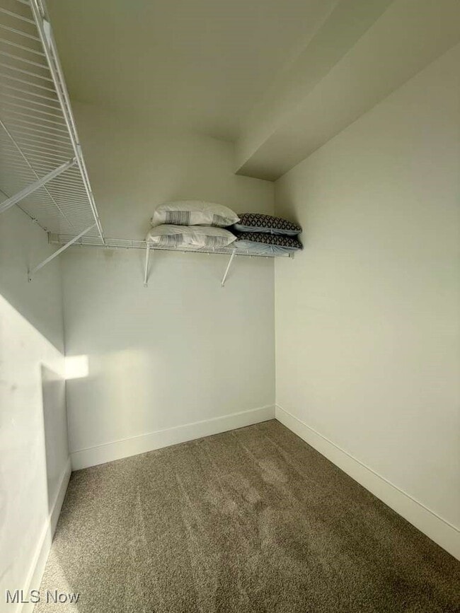 Building Photo - 1495 Superior Ave E