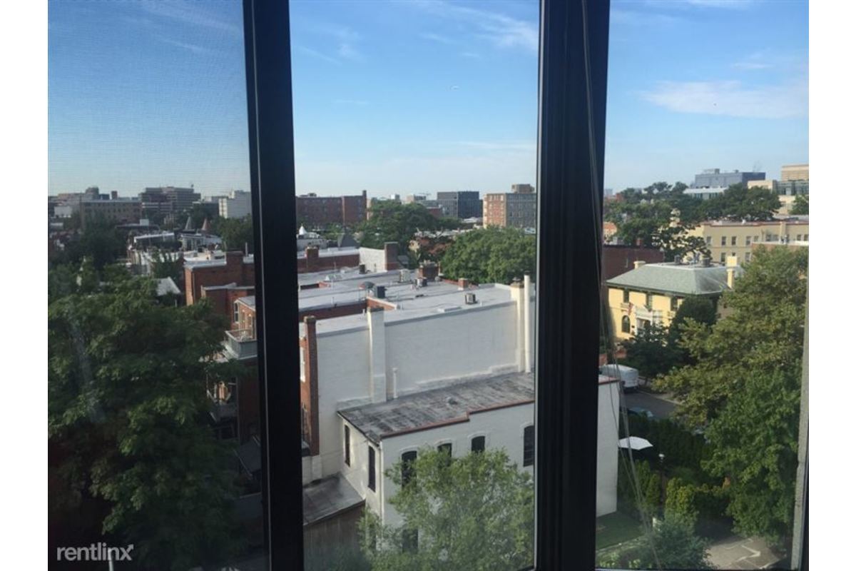 Building Photo - 1825 T St NW