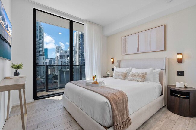 Building Photo - 398 NE 5th St