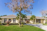 Building Photo - 13977 Geranium Pl