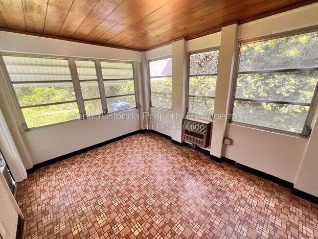 Building Photo - 1261 Richmond Rd