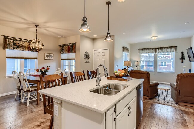 Building Photo - 36 N Olympian Dr