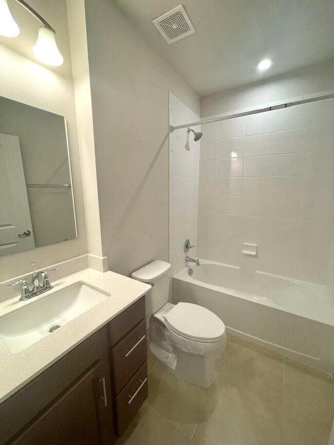 Building Photo - 3832 Lancove Way