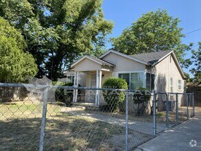 Building Photo - Cute 2 Bedroom/ 1 bathroom home