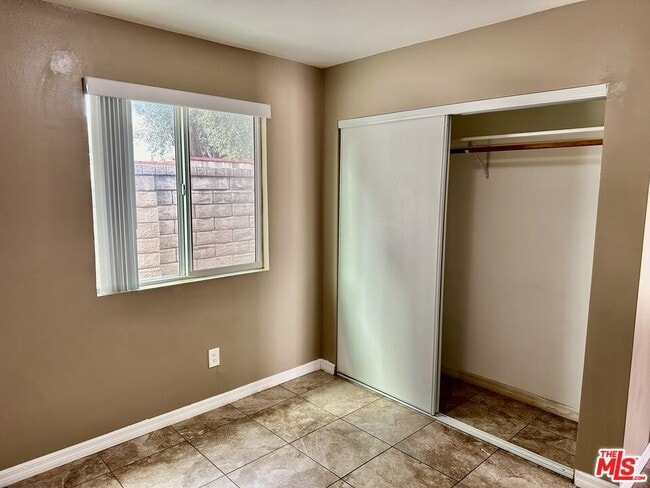Building Photo - 13787 De Garmo Ave