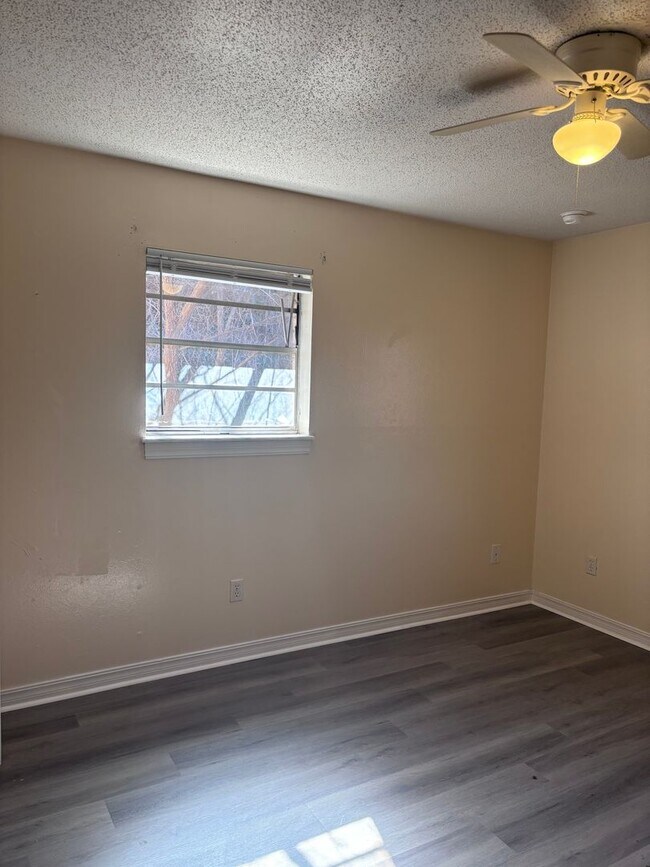 Building Photo - 2423 Kiowa Way