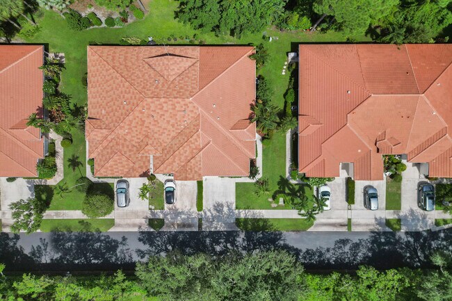 Building Photo - 5033 S La Sedona Cir