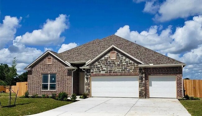 Primary Photo - 1110 Bernard Meadows Dr