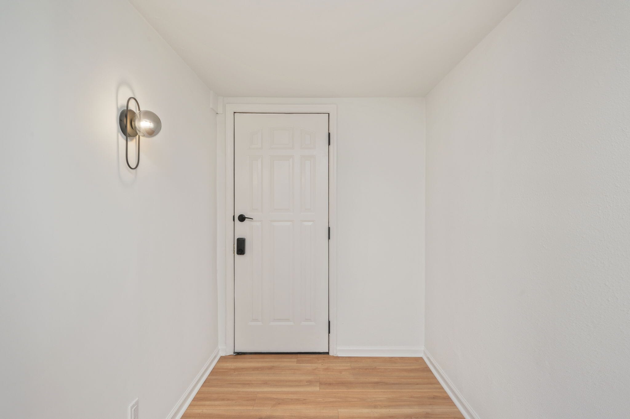 Building Photo - 1002 High Grove Ct