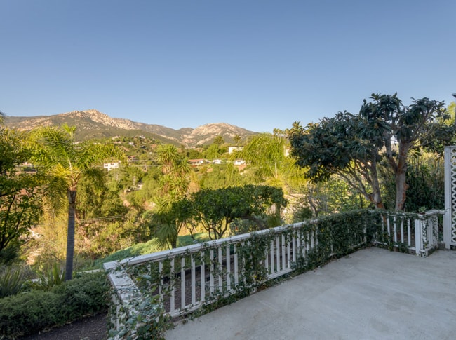 Building Photo - 2822 Ben Lomond Dr