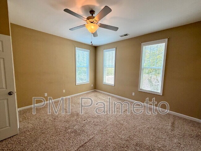 Building Photo - 6877 Pennington Rd